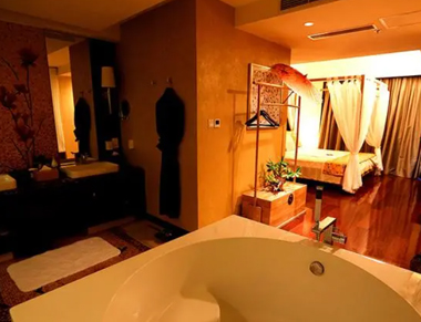 成都温江养生会所的黄昏恋：当爱情遇上八十岁